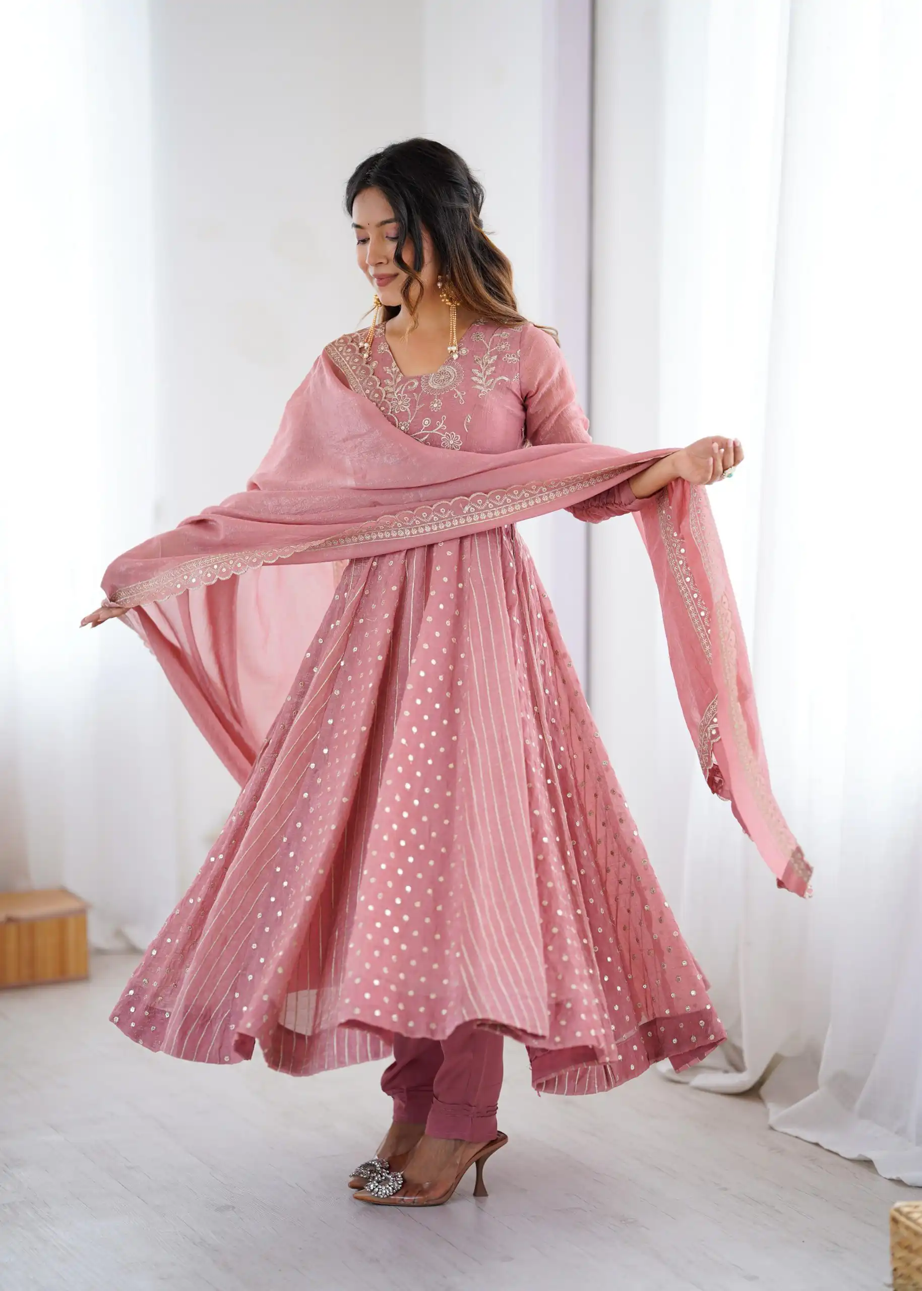 SRK 5293 Peach With Crunchy Silk With Fully Flair with Lace Work & Embroidery Work Anarkali Gown . Introductory Price ₹2149. Delivery 4-6 Worki | Gowns, Bollywood Gowns, Creative Gowns, Designer Gowns, Embroidered Gowns, Party Wear Gowns