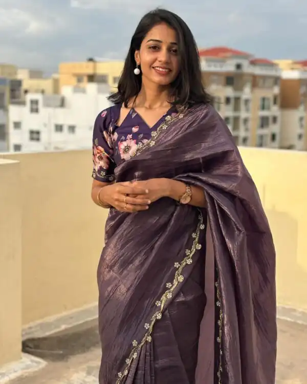 Purple Gold Crush Lace Border Work Saree - Image 8
