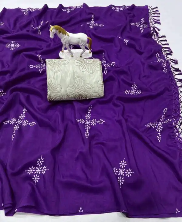 Purple Natural Silk With Thread Embroidery Saree - Image 3