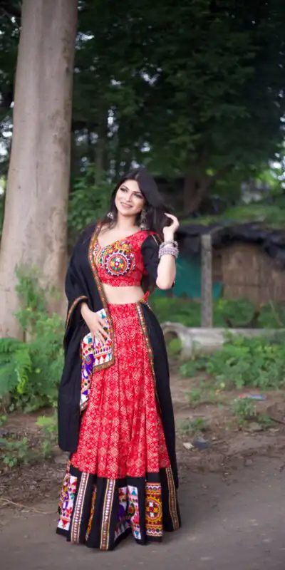 LNB 1693 Red Pure Cotton With Gamthi Work & Mirror Work Lehenga Choli. Affordable Price ₹3999. Delivery 4-6 Working Days. Shop now. | Lehenga, Bollywood Lehenga, Creative Lehenga, Designer Lehenga, Embroidered Lehenga, Party Wear Lehenga