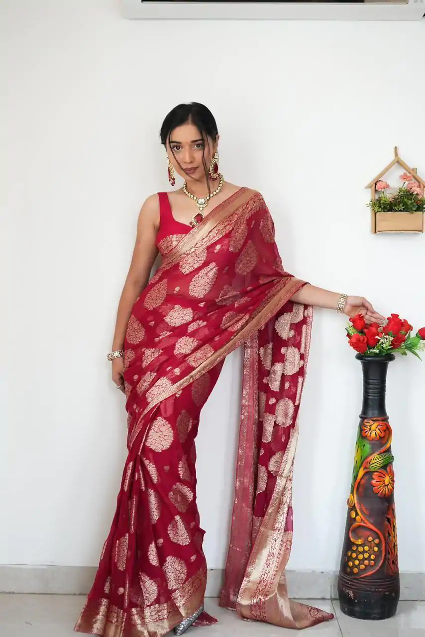 KP 5039 Red Perfect for Soft Lilan Slab Attractive Charm full Saree Wedding, Party, Onam, Engagement, Festival Celebrations . Exclusive Offer ₹1449. | Sarees, Bollywood Sarees, Creative Sarees, Designer Sarees, Embroidered Sarees, Ethnic Saree, Modern Digital sarees, Party Wear Sarees
