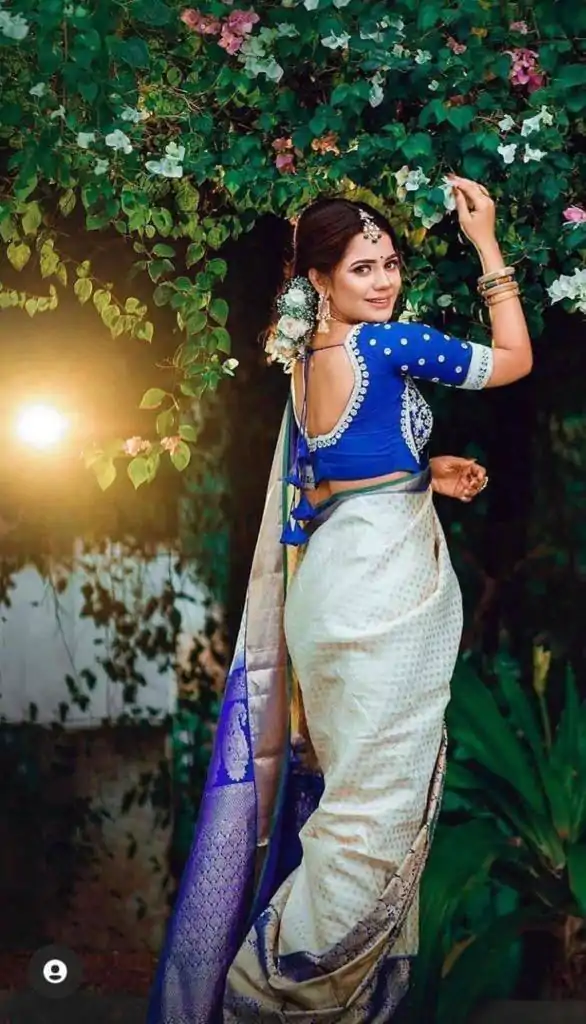 KP 4026 Royal Blue Soft Lichi Silk Cloth Lace Work & Lace Border Saree in Royal Blue Get it for ₹1449. Delivery 4-6 Working Days. Shop now. | Sarees, Bollywood Sarees, Creative Sarees, Designer Sarees, Embroidered Sarees, Ethnic Saree, Modern Digital sarees, Party Wear Sarees