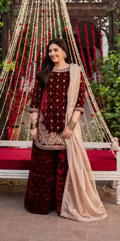 Maroon Viscose Velvet Lace Work Salwar Suit
