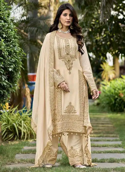 KF 1628 Off White Fuax Georgette Salwar Suit Perfect for Wedding, Party, Raksha Bandhan, Baisakhi, Sangeet – . Affordable Price ₹2399. Delivery 4-6 Working | Jump Suits, Tops & Bottoms, Track Suits, Salwar suit, Casual Suits, Creative suits, Designer Suits, Palazzo Suits, Party Wear Suits, Patiala Suits, Straight Suits, Trendy Wear