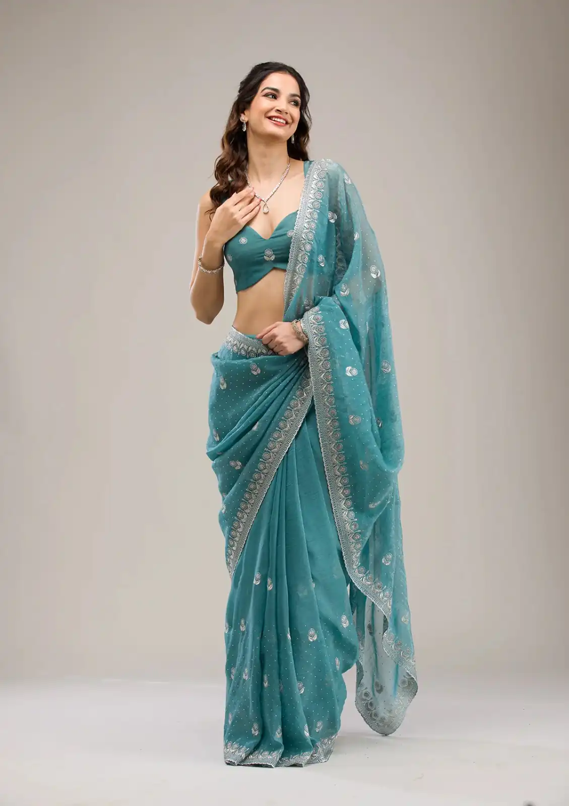 Blue Crunchy Ciffon Embroidery Zari Work Saree - Image 4