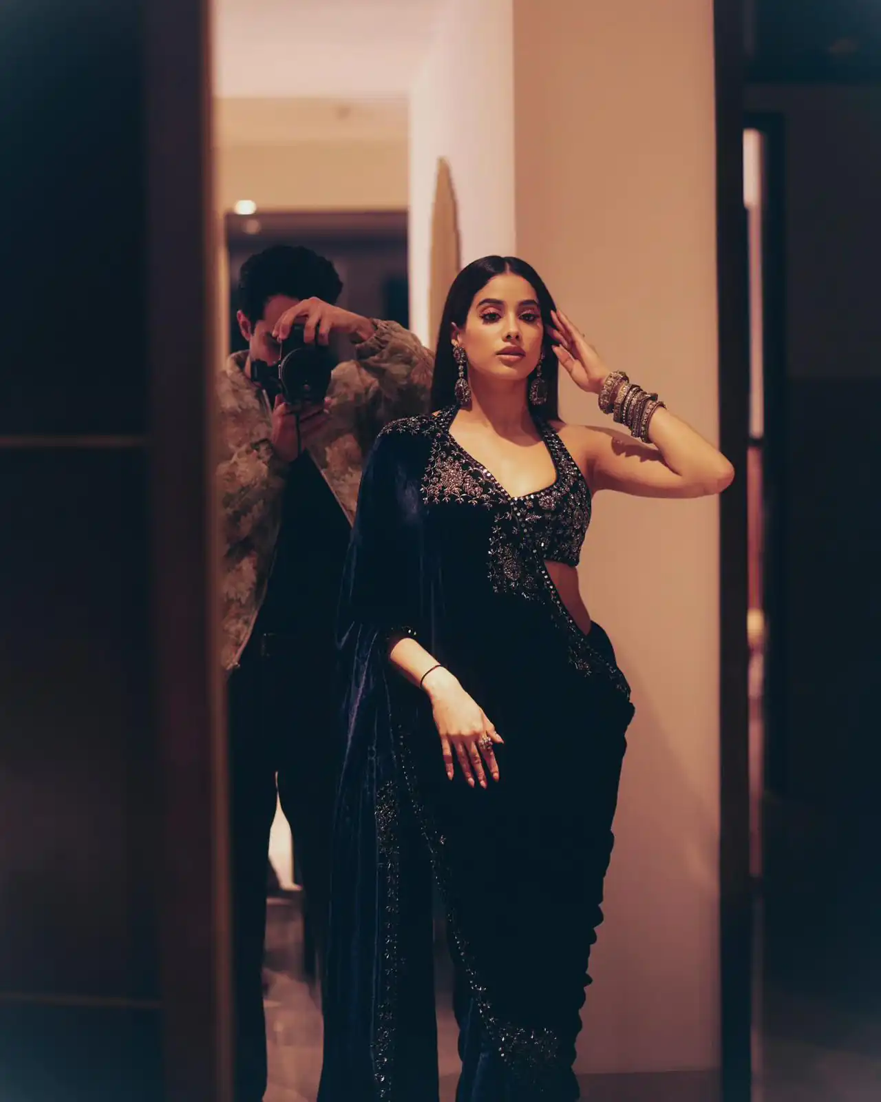 ST 491 Blue Pure 9000 Velvet Saree with Lace Work & Embroidery Work. Affordable Price ₹1999. Delivery 4-6 Working Days. Shop now. | Sarees, Bollywood Sarees, Creative Sarees, Designer Sarees, Embroidered Sarees, Ethnic Saree, Modern Digital sarees, Party Wear Sarees