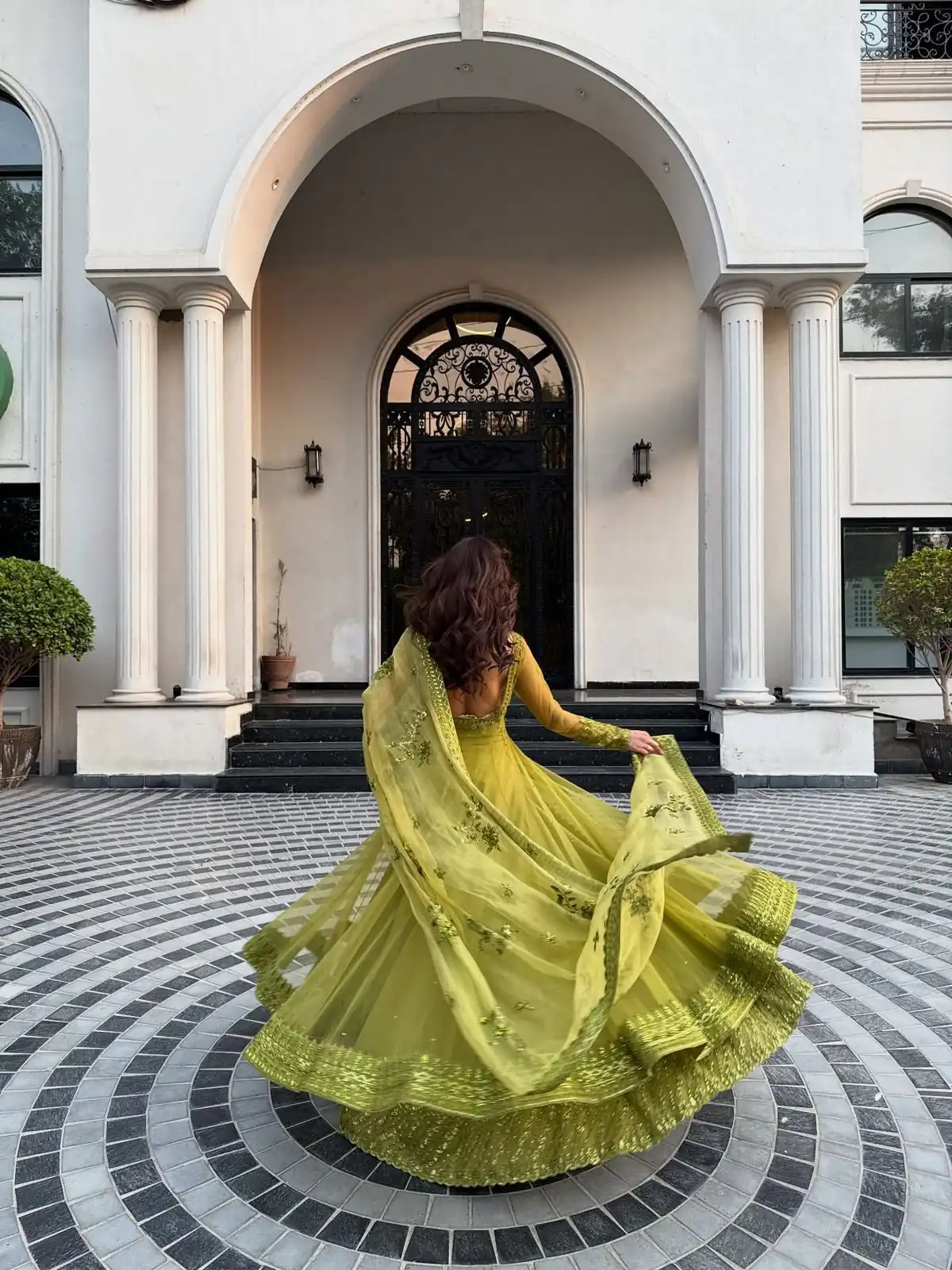 RTC 5895 Green Butterfly Net Lehenga Choli with Designer Work. Affordable Price ₹2599. Delivery 4-6 Working Days. Shop now. | Lehenga, Bollywood Lehenga, Creative Lehenga, Designer Lehenga, Embroidered Lehenga, Party Wear Lehenga