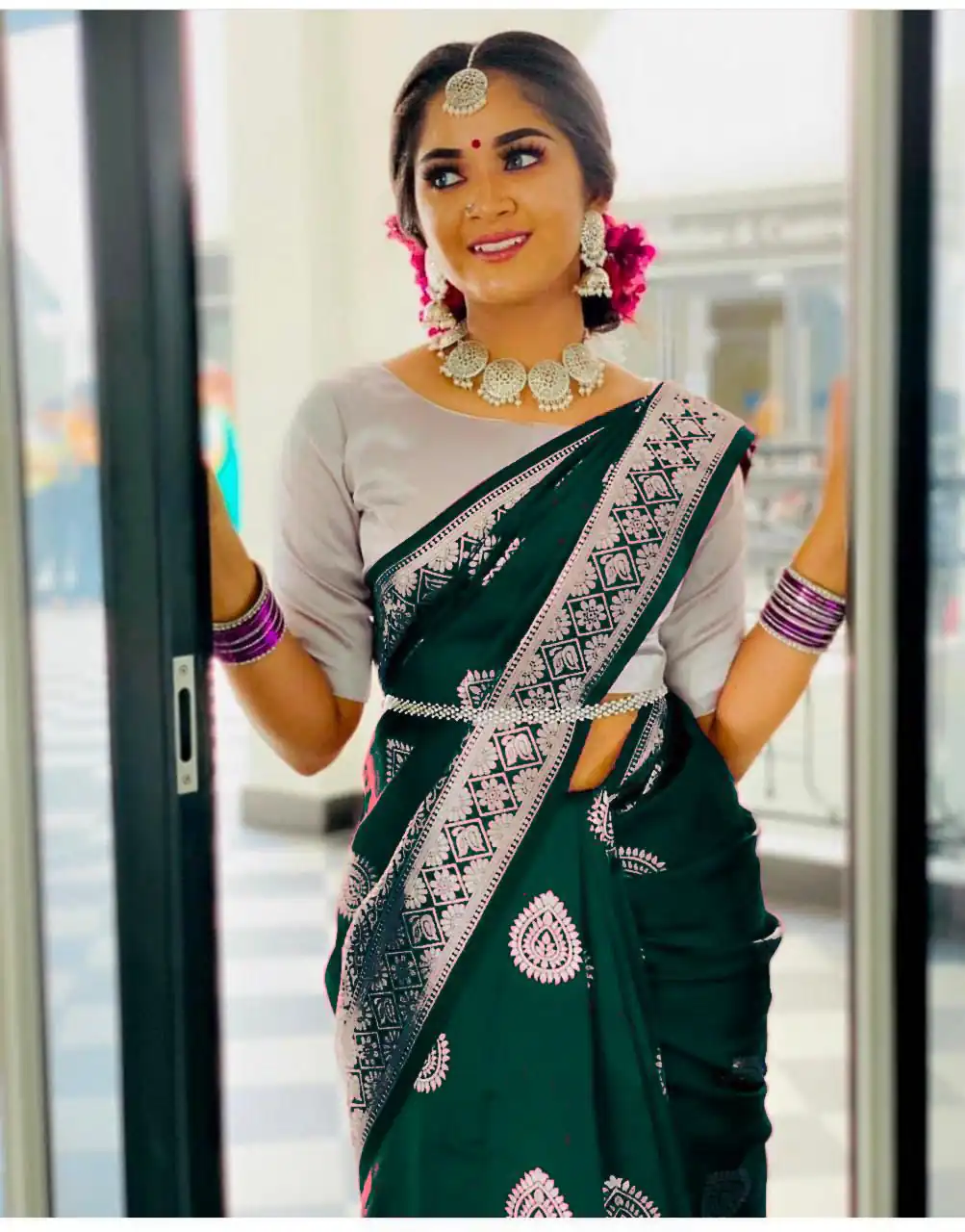 Green Soft Lichi Silk Lace Work Border Saree - Image 2