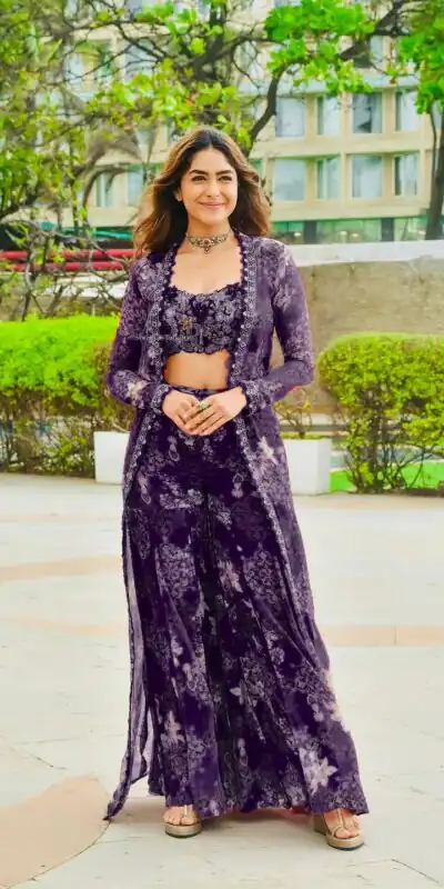 KD 1520 Purple Elegant Tubby Silk Salwar Suit with Digital Print & Embroidery Work. Introductory Price ₹2099. Delivery 4-6 Working Days. Shop now. | Jump Suits, Tops & Bottoms, Track Suits, Salwar suit, Casual Suits, Creative suits, Designer Suits, Palazzo Suits, Party Wear Suits, Patiala Suits, Straight Suits, Trendy Wear