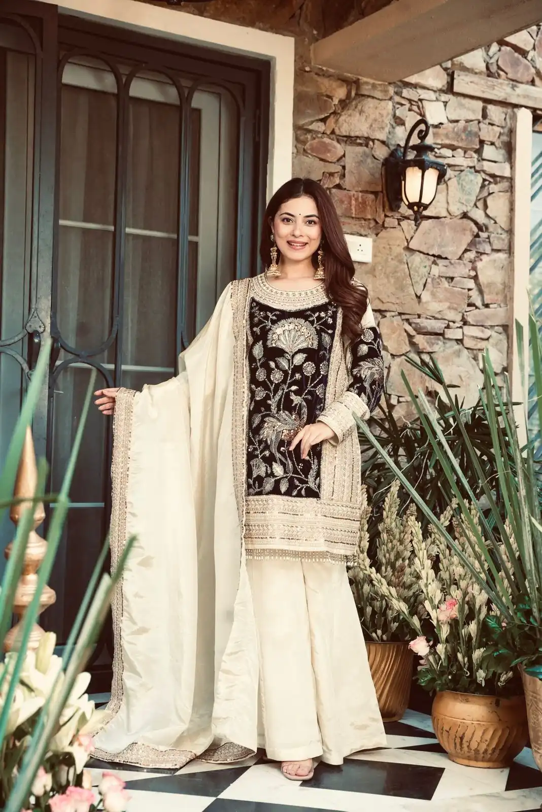 AD 221 Coffee in Glass Organza Silk. Lace Work & Embroidery Work Salwar Suit Affordable Price ₹2599. Delivery 4-6 Working Days. Shop now. | Jump Suits, Salwar suit, Casual Suits, Creative suits, Designer Suits, Palazzo Suits, Party Wear Suits, Patiala Suits, Straight Suits