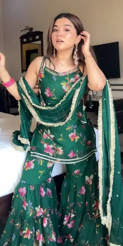 KD 1562 Green Faux Georgette Salwar Suit Perfect for Wedding, Party, Ethnic Day, Traditional Day, Family Gatherings – . Exclusive Offer ₹2099. Deliver | Jump Suits, Salwar suit, Casual Suits, Creative suits, Designer Suits, Palazzo Suits, Party Wear Suits, Patiala Suits, Straight Suits