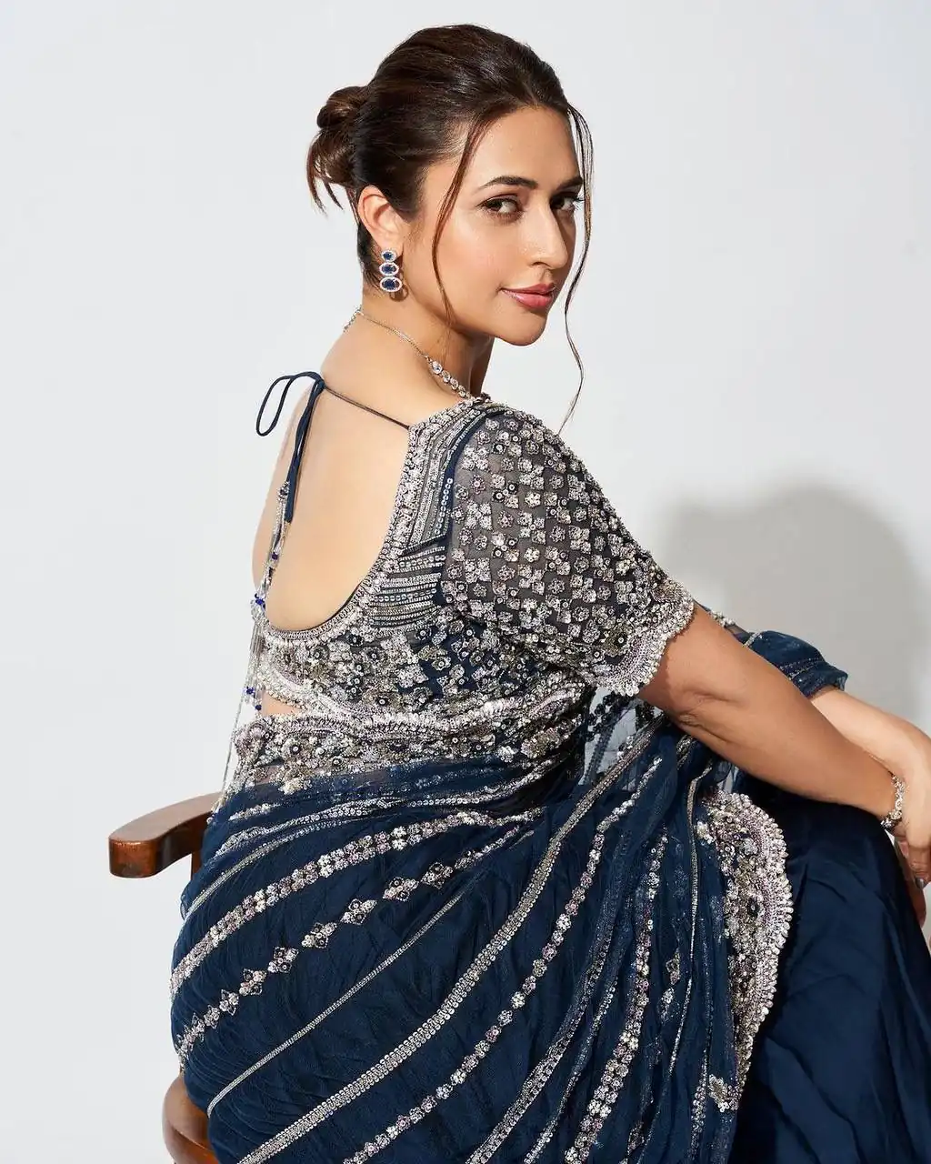 ST 1036 Navy Blue Color Blooming Vichitra Embroidery Lehenga Saree Casual, Wedding, Party, Festive, Events Etc. Expected Delivery 4-6 Working Days @2199/- | Lehenga, Bollywood Lehenga, Creative Lehenga, Designer Lehenga, Embroidered Lehenga, Party Wear Lehenga
