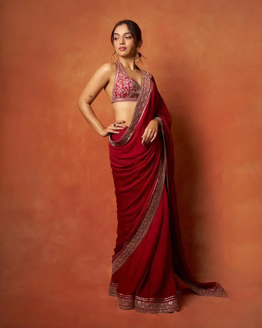 Red Soft Rangoli Silk With Embroider Work Saree - Image 3