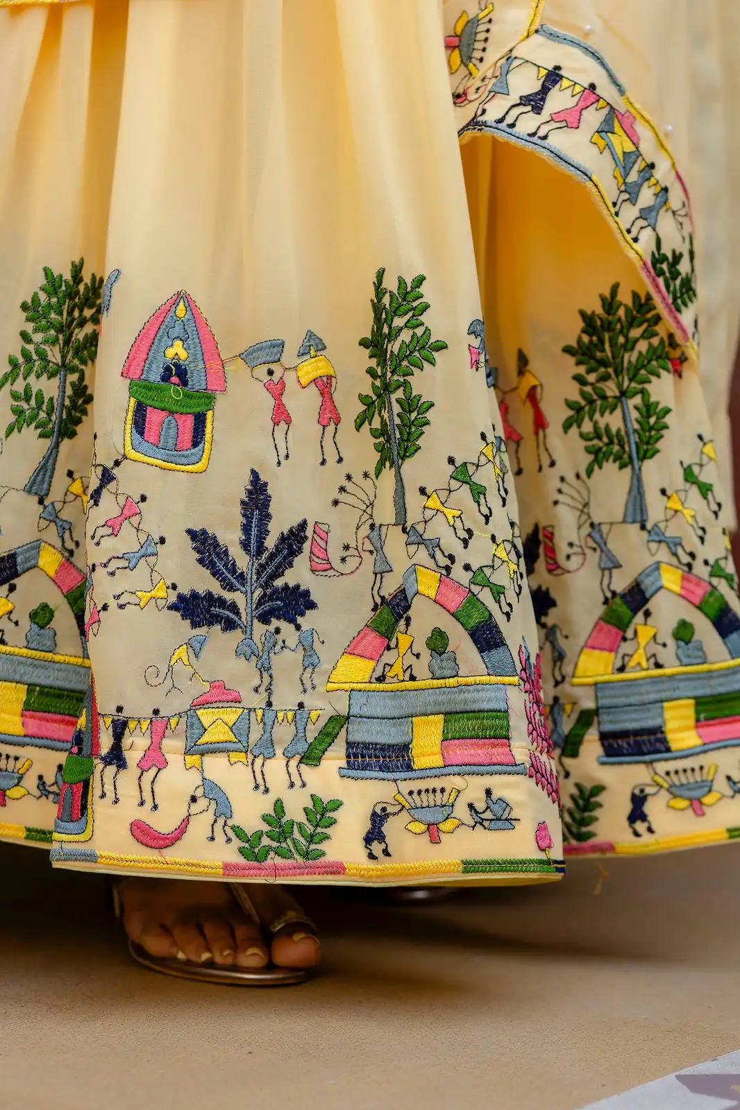 RR 41 Yellow Faux Georgette Gown Perfect for Wedding, Party, Makar Sankranti, Karwa Chauth, Ethnic Day – . Now at just ₹2599. Delivery 4-6 Working D | Gowns, Bollywood Gowns, Creative Gowns, Designer Gowns, Embroidered Gowns, Party Wear Gowns