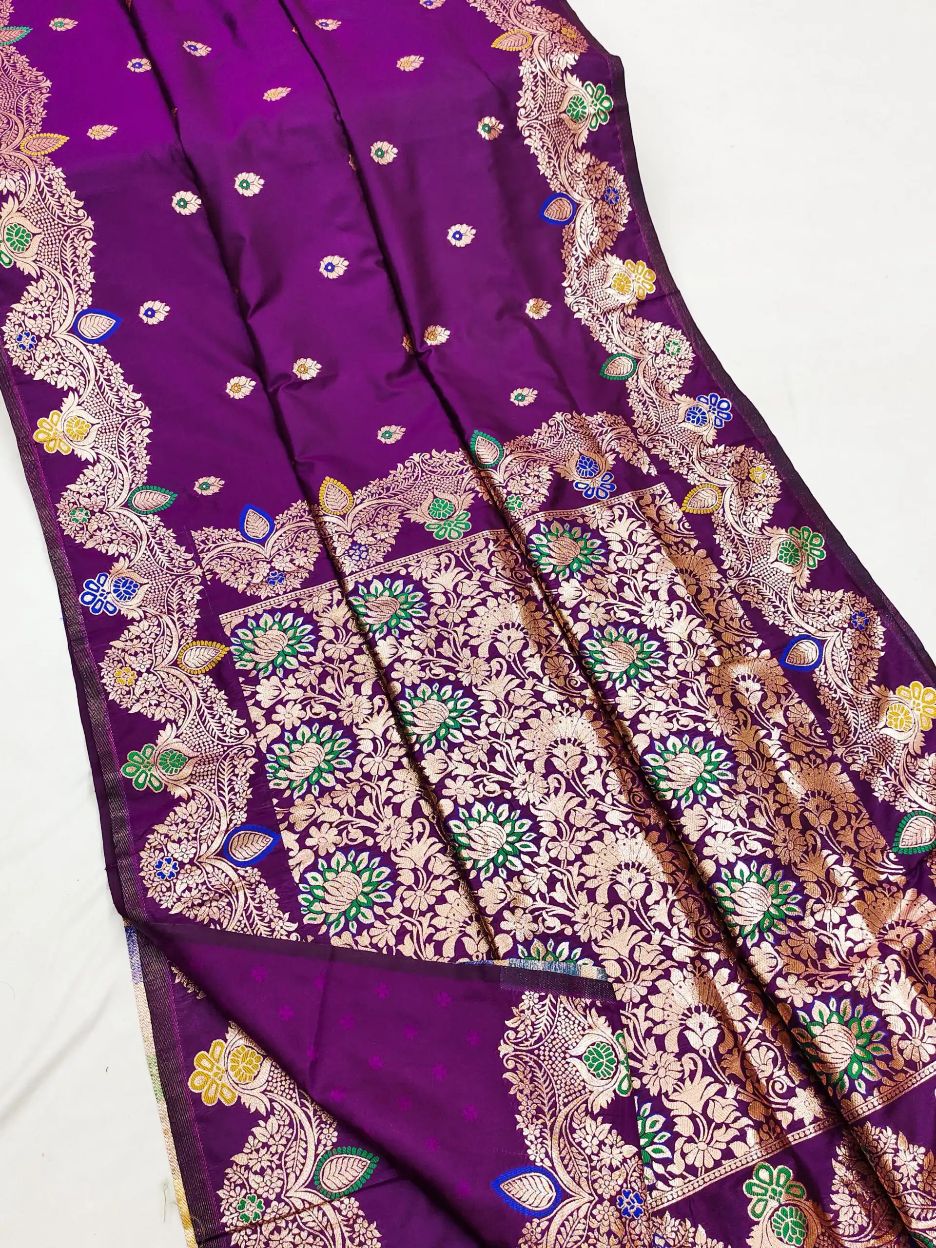 Light Purple Banarasi Lace Work Gold Zari Border Saree