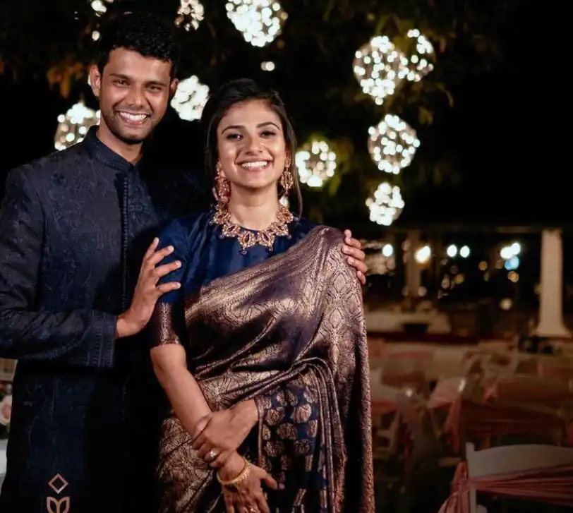 Navy Blue Lichi Silk Jacquard Lace Saree - Image 4