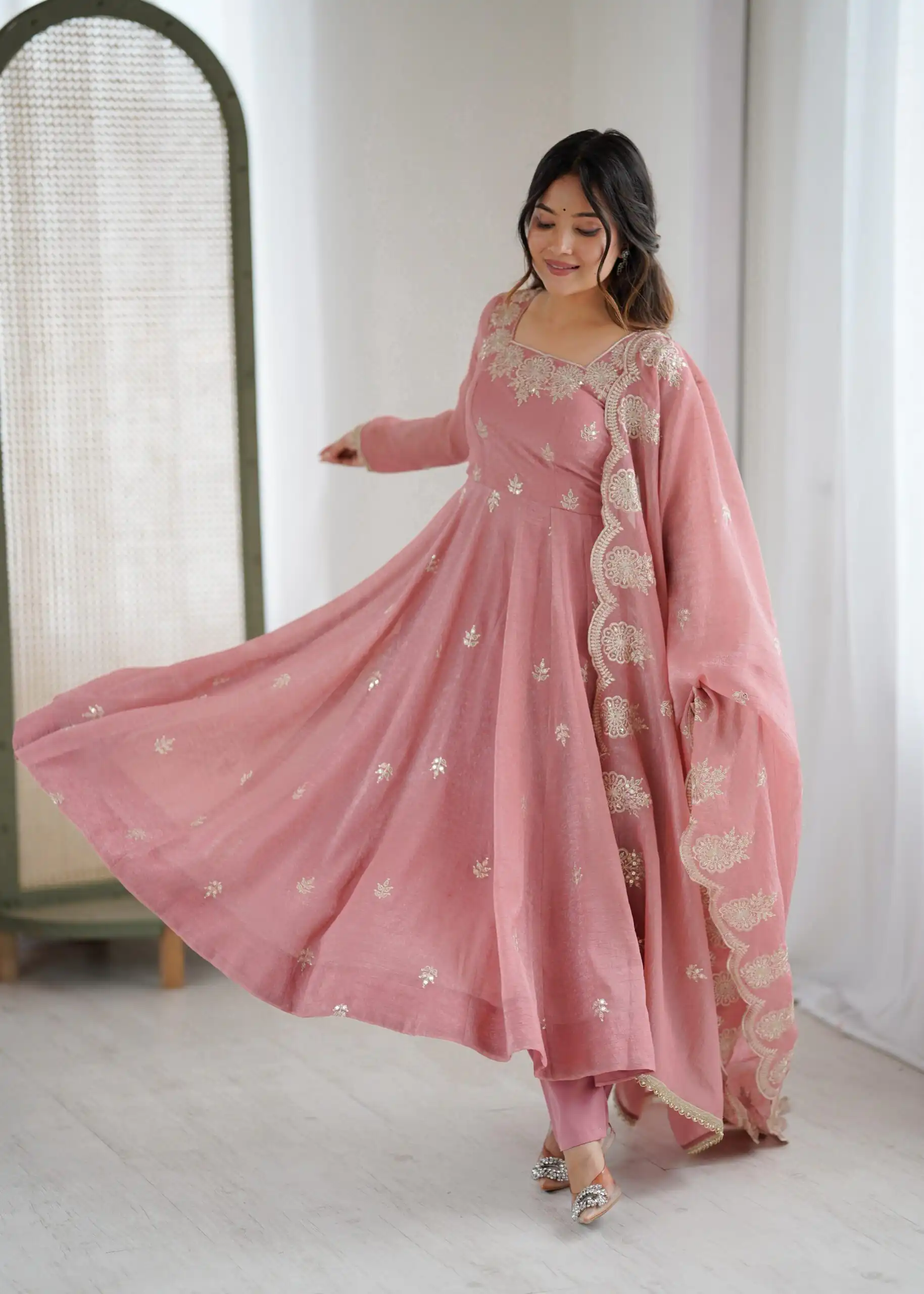 ZF 5011 Onion Crunchy Silk Gown with Embroidery Work. Wedding, Party, Festive, Events Best Price ₹2099. Delivery 4-6 Working Days. Shop now. | Gowns, Bollywood Gowns, Creative Gowns, Designer Gowns, Embroidered Gowns, Party Wear Gowns