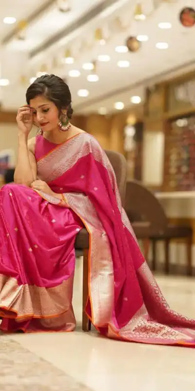 ES 8264 Red Color Soft Lichi Silk Saree with Lace Border & Lace Work. Best Price ₹1349. Delivery 4-6 Working Days. Shop now. | Sarees, Bollywood Sarees, Creative Sarees, Designer Sarees, Embroidered Sarees, Ethnic Saree, Modern Digital sarees, Party Wear Sarees