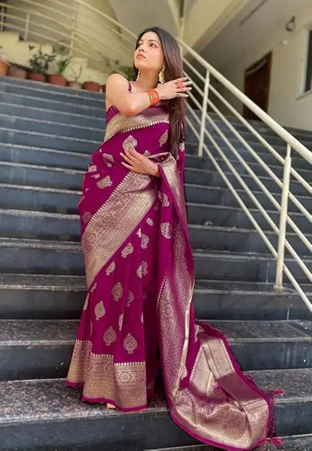 Wine Soft Lichi Jacquard Rich Pallu Saree